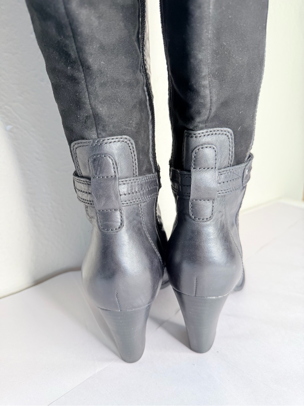 Clarks black leather/suede knee high heeled boots - Picture 8 of 11